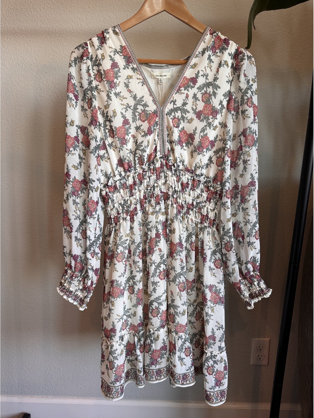 Max Studio Floral Smocked Waist V-Neck Long Sleeve Mini Dress Size S NWT